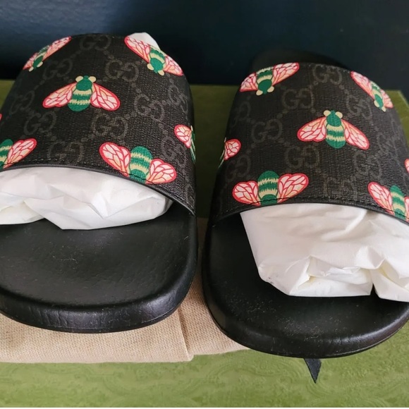 Authentic Mens Gucci GG supreme H2O Bee slides - Picture 5 of 7